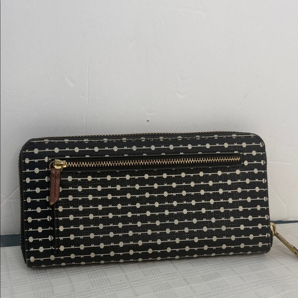 Fossil Black and Cream full sized  Wallet - Picture 3 of 9